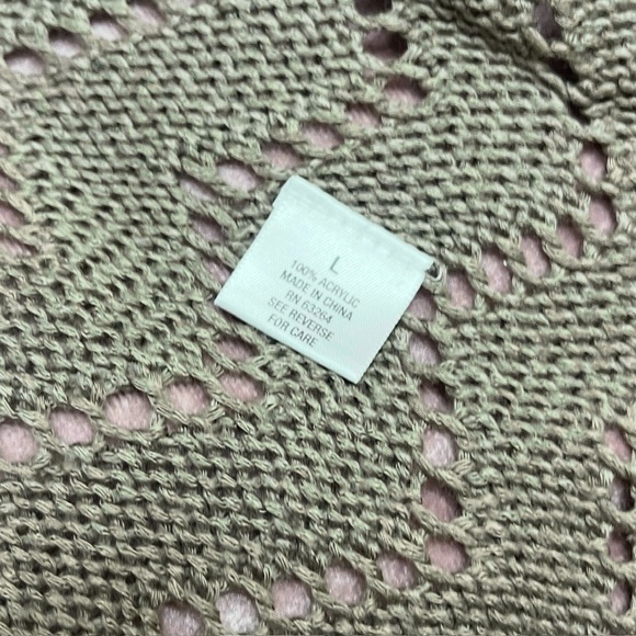 Dressbarn crochet knit beachy flowy cardigan - Picture 4 of 4